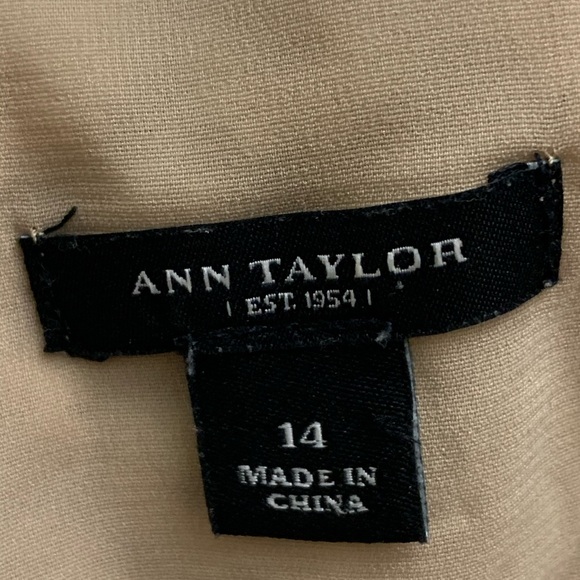 Floral Top - Picture 7 of 8